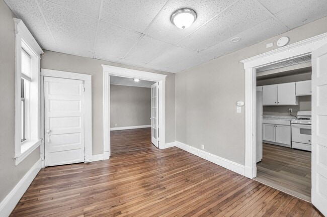 Building Photo - 92 Woodside Terrace