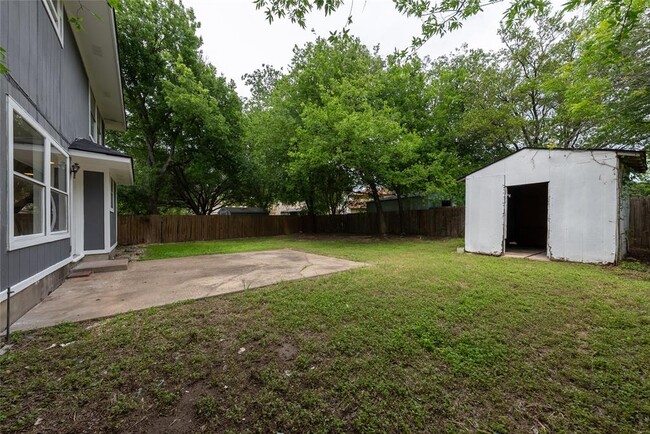 Building Photo - 13701 Cambourne Dr