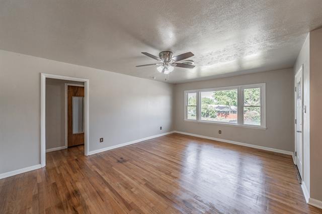 Building Photo - 4945 Rutland Ave