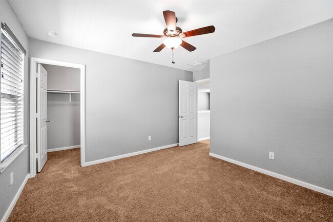 Building Photo - 1107 Epworth Ct.