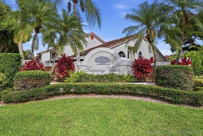 Building Photo - 7618 Pinewalk Dr S