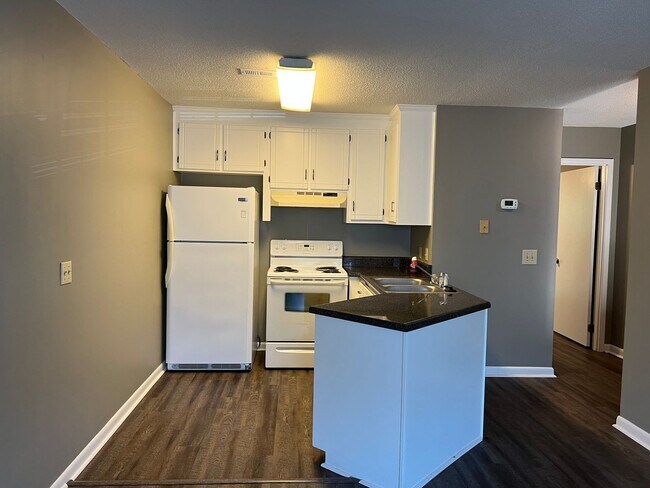 Building Photo - 104 Gunter Ln