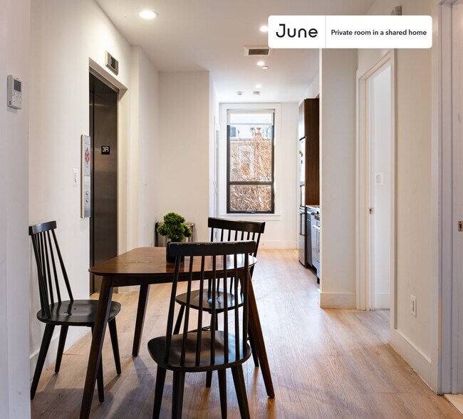 Building Photo - Room in Shared 4 bed/2 bath home