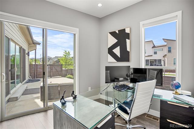 Building Photo - 9657 Taylor River Cir