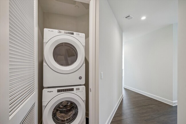 Building Photo - 2000 Hughes Landing Blvd