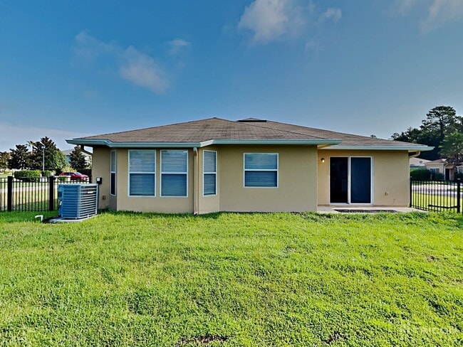 Building Photo - 75013 Brookwood Dr