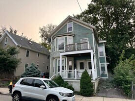 Building Photo - 44 Tuttle St