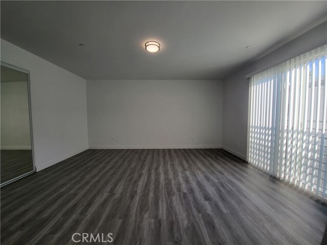 Building Photo - 14614 Vanowen St