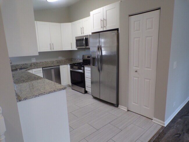 Building Photo - 1053 Woodhill Ct