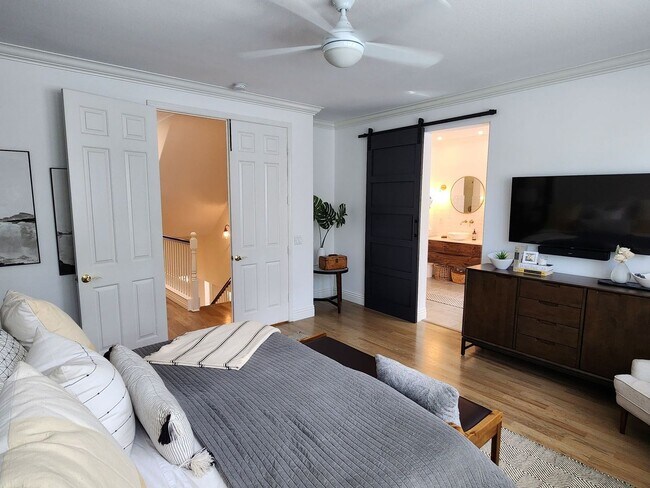 Building Photo - Highly Upgraged Ladera Ranch Home