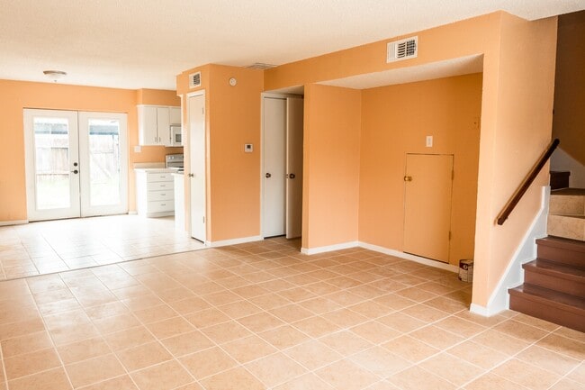 Building Photo - 1506 Eagle Lake Rd