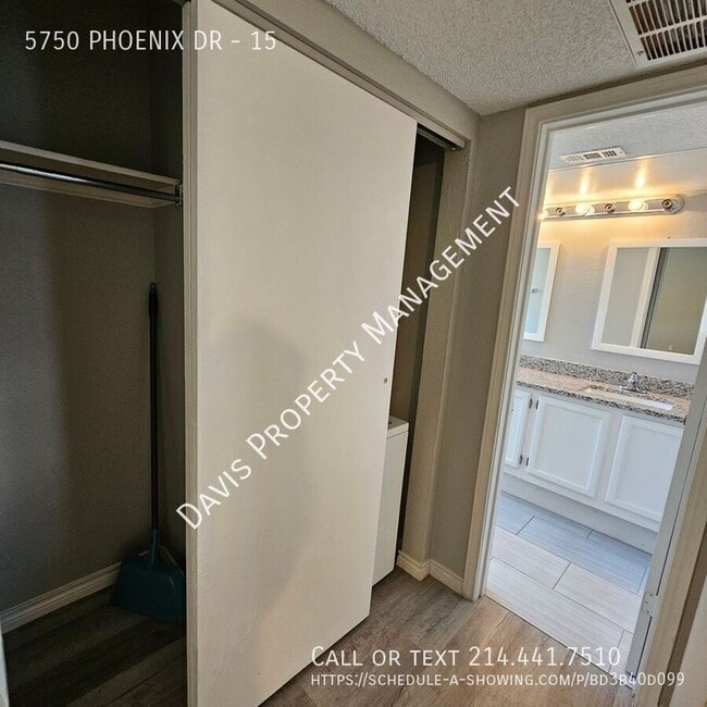 Building Photo - 5750 Phoenix Dr