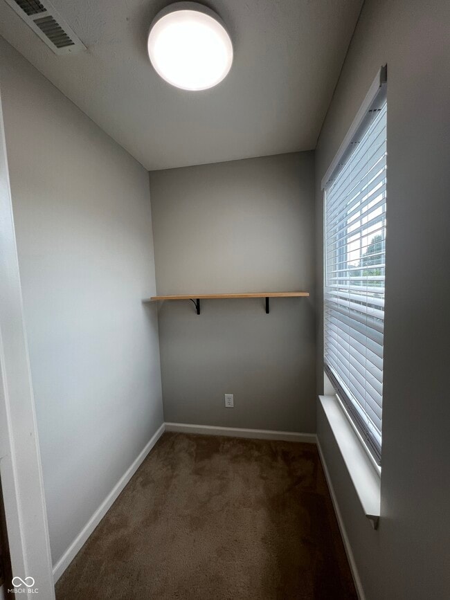 Building Photo - 1239 Highland Lake Way