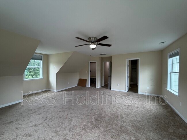 Building Photo - 167 Settlers Landing Rd