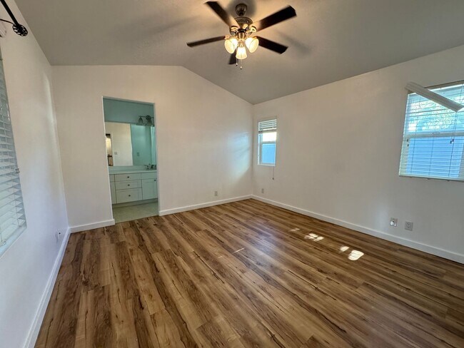 Building Photo - Stunning 4 Bedroom with 3 Bathroom Home in...