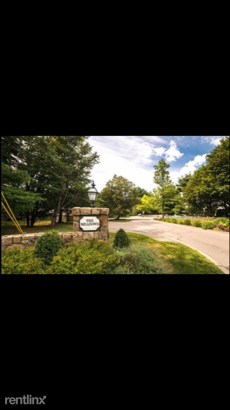 Primary Photo - 5 Meadow Ln