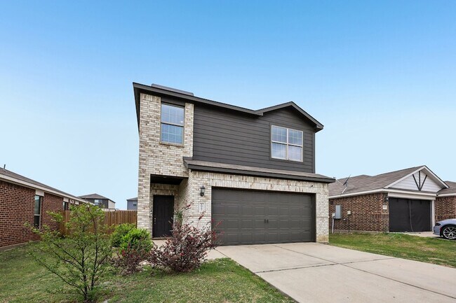 Building Photo - 1927 Churchill Downs Dr