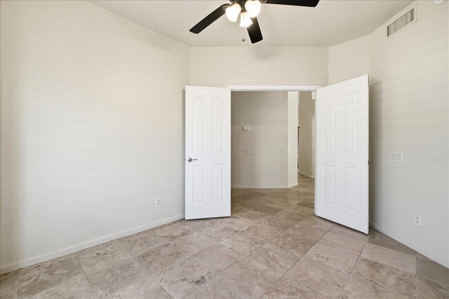 Building Photo - 2207 E Tahitian Way