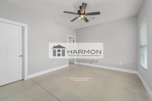 Building Photo - 2172 S Thatcher Ct