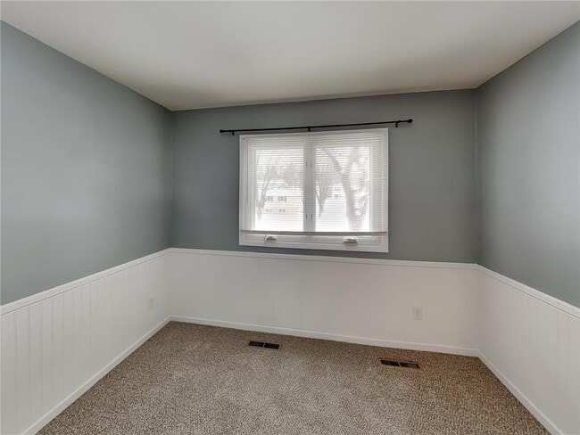 Building Photo - 412 Harold Dr