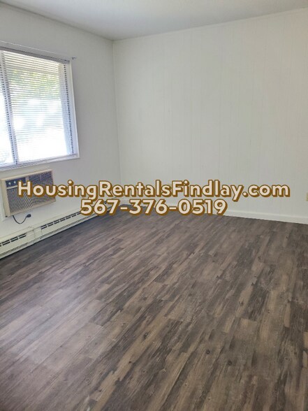 Building Photo - 128 E Foulke Ave