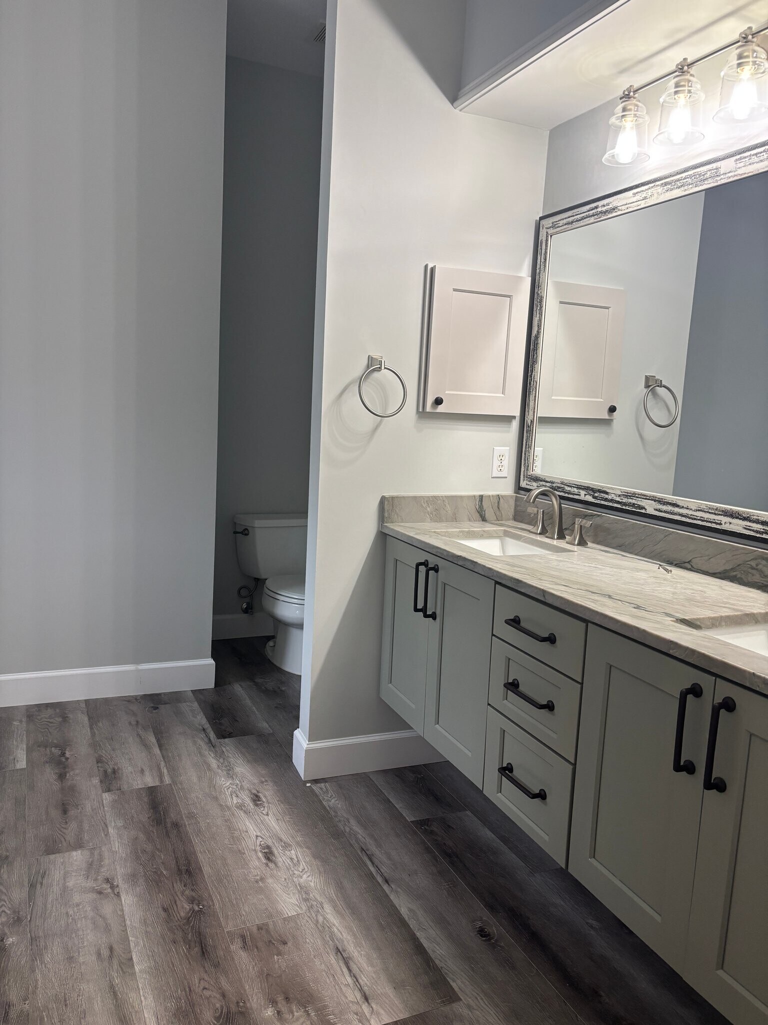 Building Photo - 1421 Carlow Cir