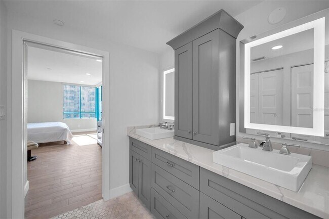 Building Photo - 1520 Gulf Blvd