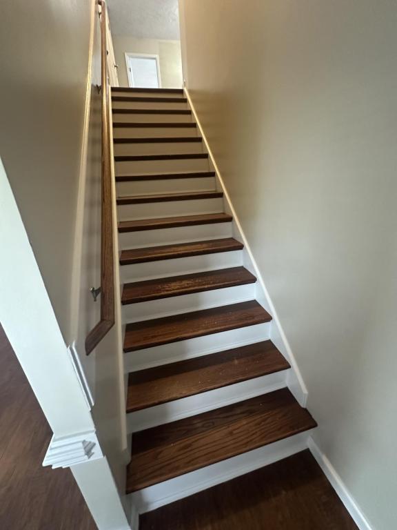 Building Photo - 3571 S Peak Dr