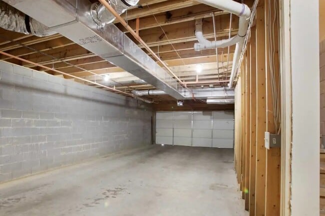 Building Photo - 1330 Essex Manor Cir