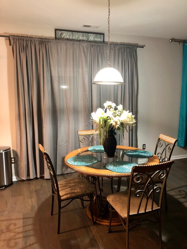 Building Photo - 13027 Rothe House Rd