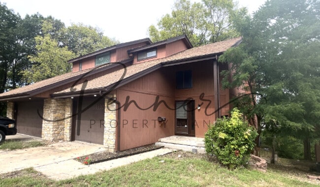 Primary Photo - 1332 W 24TH