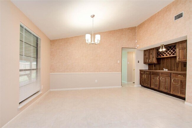 Building Photo - 3907 Postwood Dr