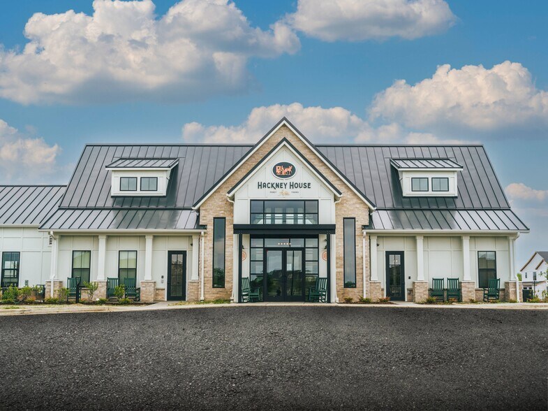 Hackney House Apartments 1600 Valley Rd Oconomowoc WI 53066