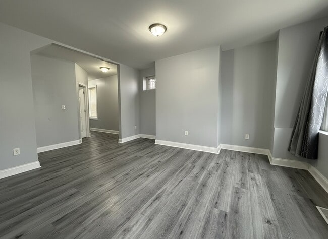 Building Photo - 4632 Old York Rd