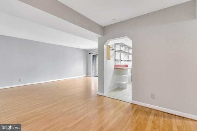 Building Photo - 208 Skyhill Rd