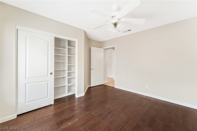 Building Photo - 1733 Tesara Vista Pl