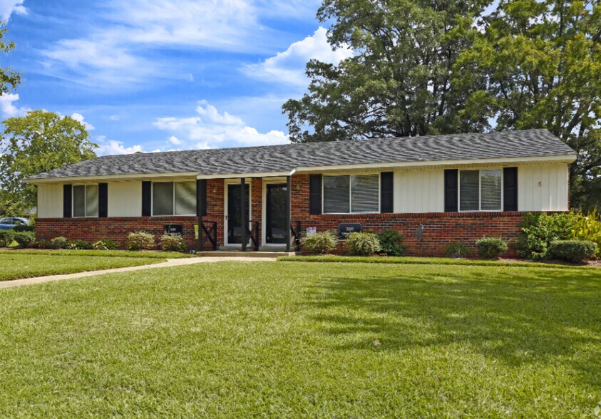 Primary Photo - Villages at Heritage Place Apartments