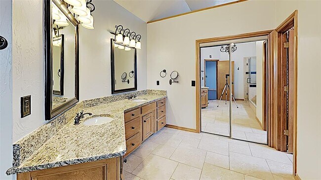 Building Photo - 2716 Ashe Brooke Pl