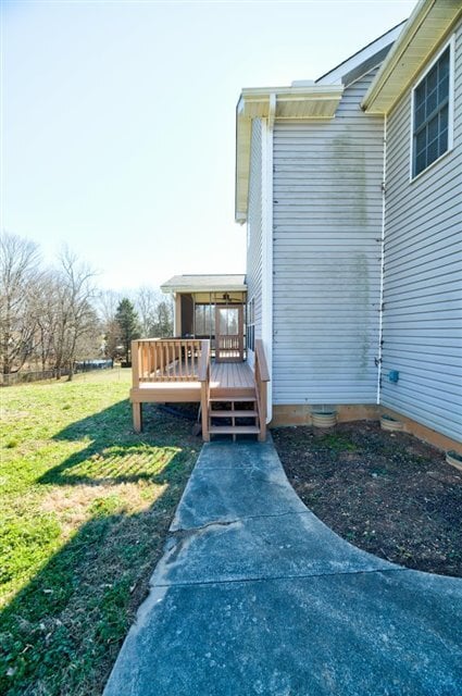 Building Photo - 612 Loop Rd