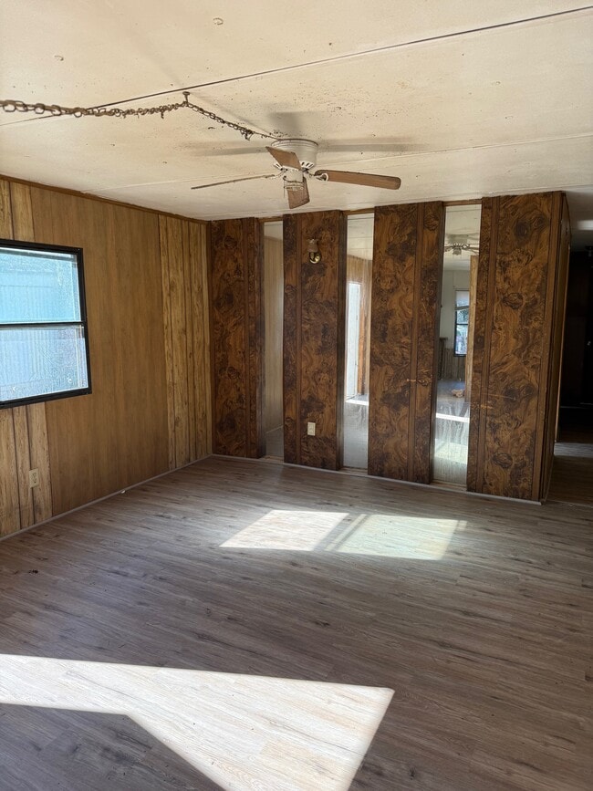 Building Photo - 1982 Glen Oaks Pecan Grove Lot 7