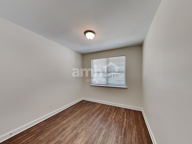 Building Photo - 1130 Bethany Dallas Dr