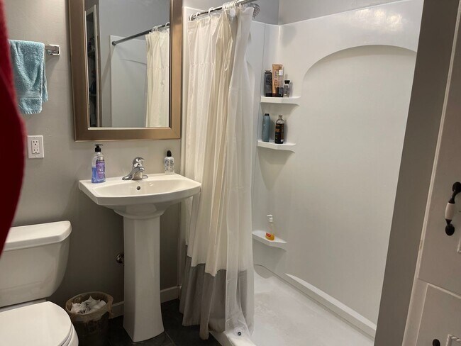 Building Photo - Maryland Lower near UWM