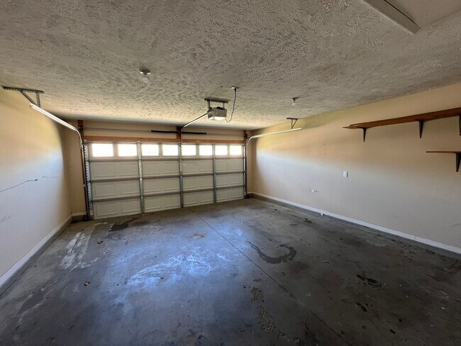 Building Photo - Cute 3 BR, 2 Bath near Christiana