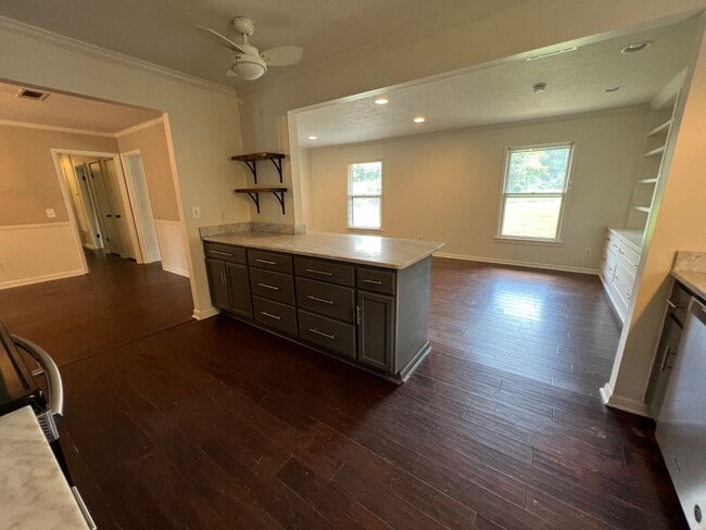 Building Photo - Cary Woods Subdivision