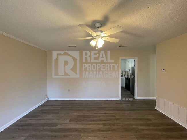 Building Photo - 102 Trippi Terrace