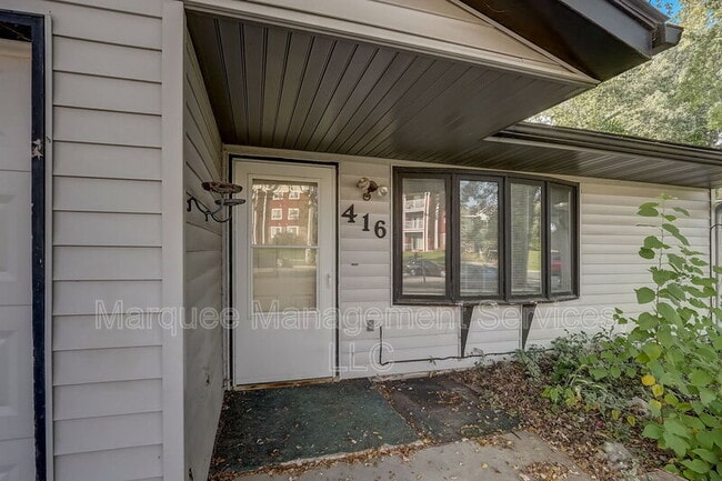 Building Photo - 416 S Bird St