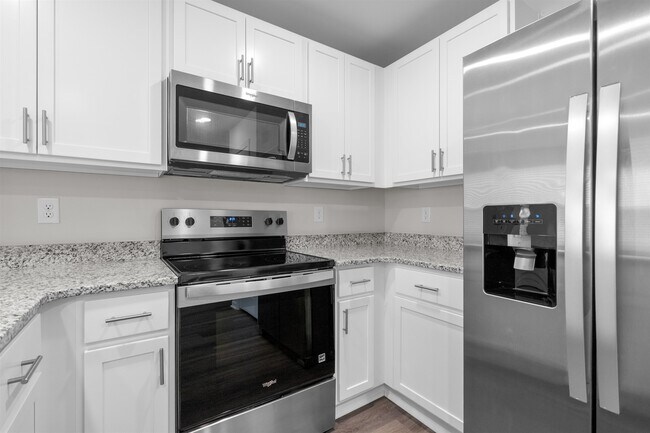 Building Photo - 571 Gemstone Blvd