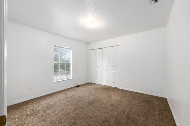 Building Photo - 7860 SW 204th Ave