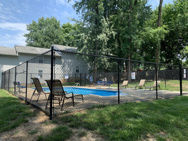 Building Photo - 3508 Wilson Ave