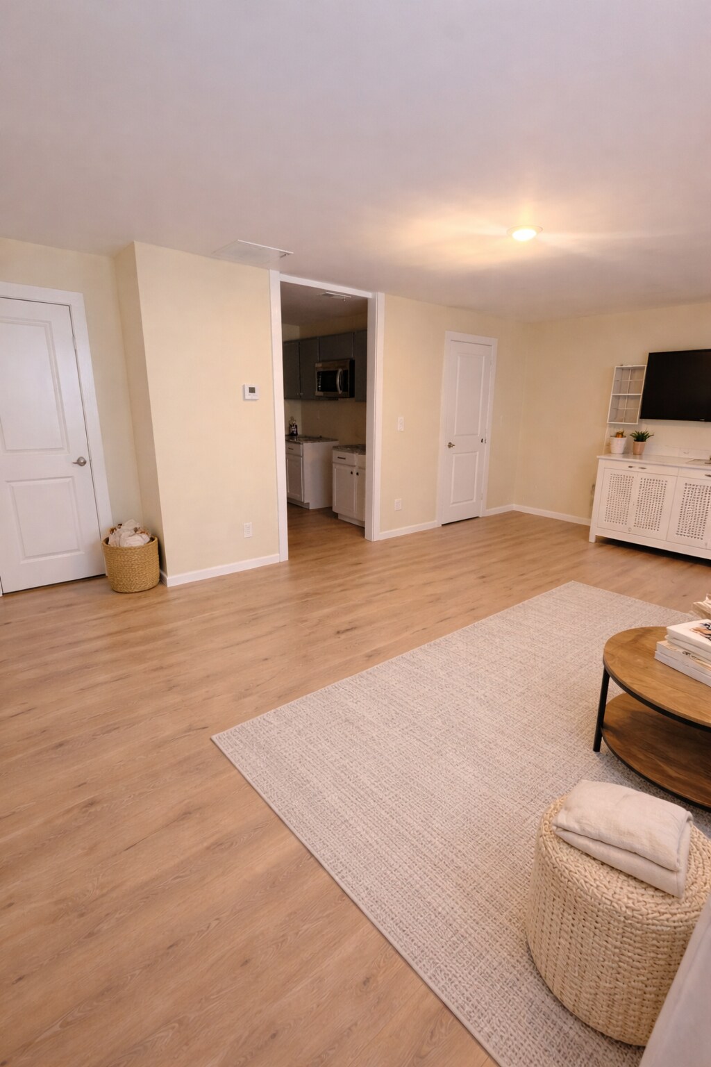 Building Photo - 427 Holly St NW